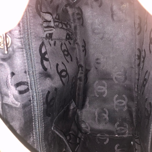 Classic vintage Chanel bag - Picture 8 of 8